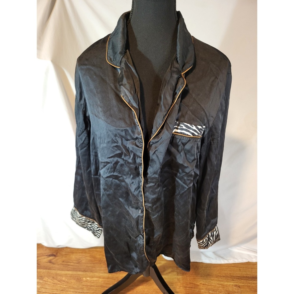 Industrie B Black Zebra Print Size L 100% Silk Night Shirt Read